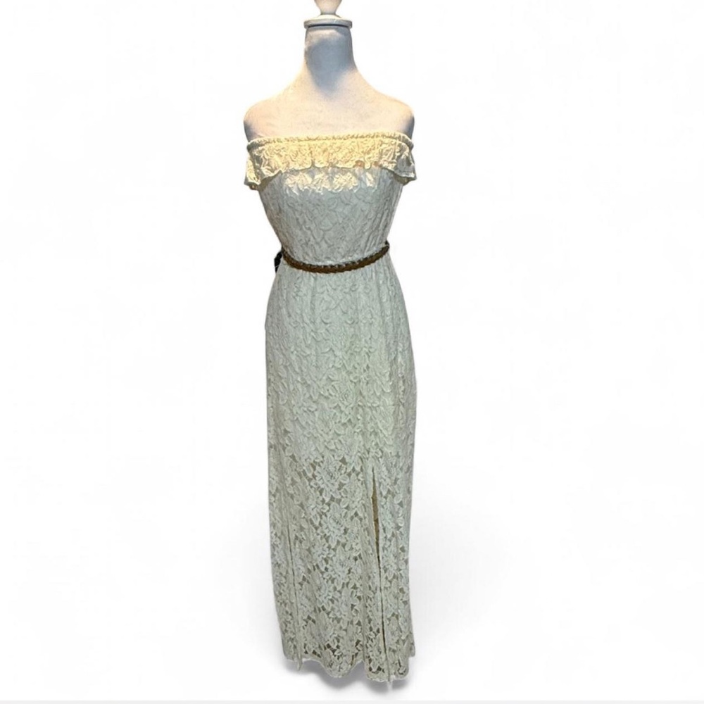 Off-Shoulder Lace Dress Medium P-P 17” Waist 28” elastic, length from waist 42”
